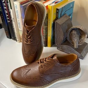 Nautica men’s Brown casual wingtip shoe. Size 8 NEVER WORN!!